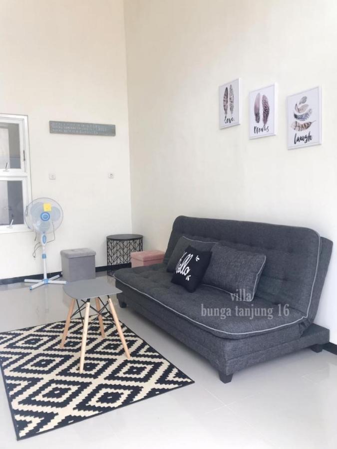 Villa Syariah Bunga Tanjung 16 Batu  Exterior foto